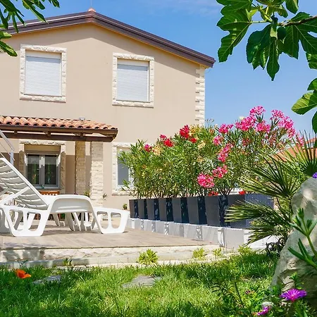 Casa Marina Vrsi
